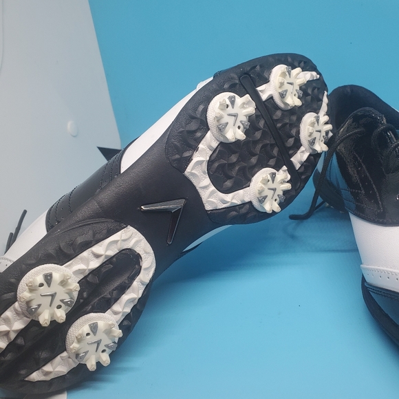 Callaway - Picture 2 of 3